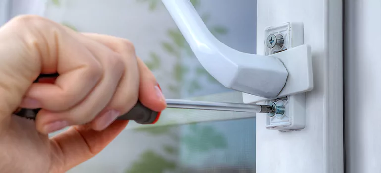 Window Crack Repair in West Palm Beach, FL