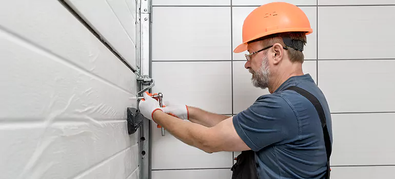 Garage Door Repair in West Palm Beach